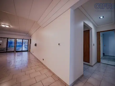Casa 5 ambientes con 4 baños