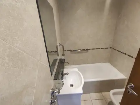 Departamento en Alquiler con 1 cocheras
