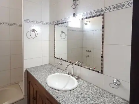 Casa en Alquiler en Morón, $ 850.000