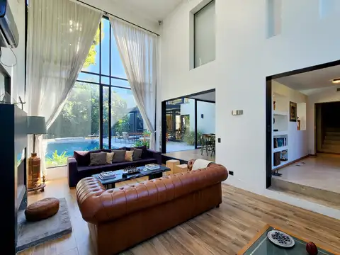 Casa 5 ambientes con 3 baños