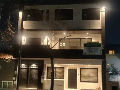 Depto Tipo Casa en Venta de 4 ambientes