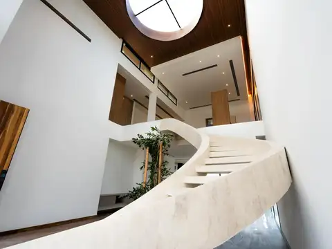 Casa en Alquiler de 5 dormitorios