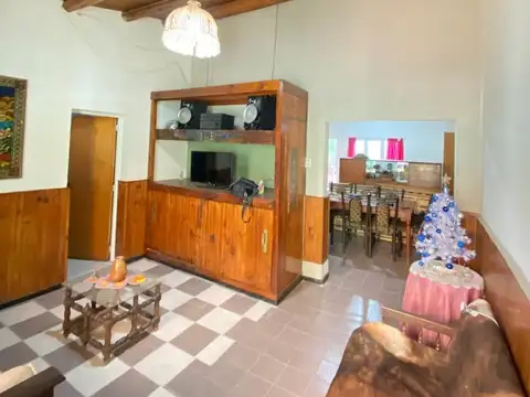 Casa 4 ambientes con 1 baño