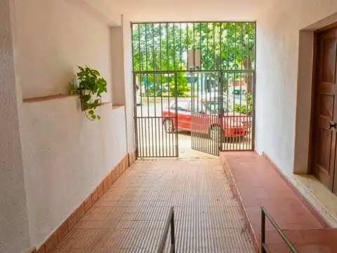 Av. Roque Sáenz Peña 2300