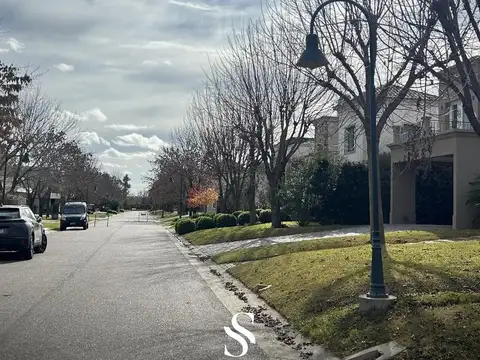 CASA 5 AMBIENTES EN VENTA SOFITEL LA RESERVA CARDALES