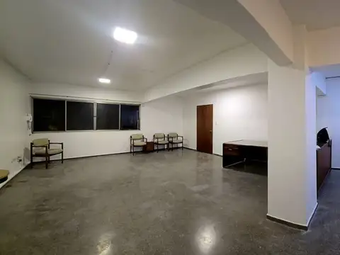 Local en Alquiler en Mendoza, $ 380.000