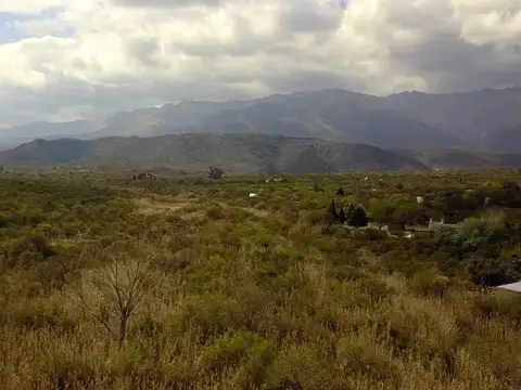 Terreno en Venta en Villa de las Rosas, USD 35.000