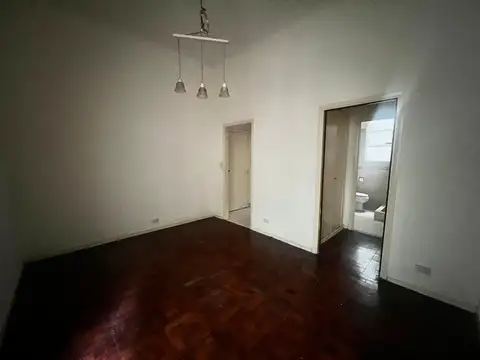 Depto Tipo Casa en Alquiler en Palermo, $ 680.000