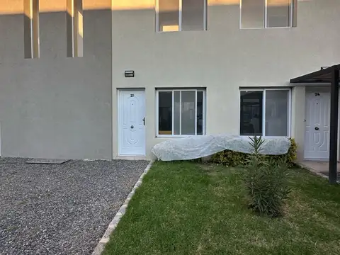 Duplex venta Pilar - La Fernanda 3 ambientes jardín y parrilla individual pileta sum