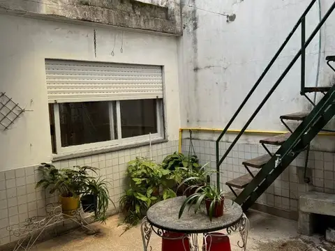 VENTA CASA INTERNA 2 DORMTORIOS 2 PLANTAS