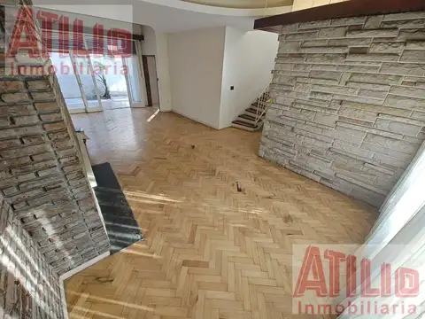 Depto Tipo Casa 4 ambientes con 2 baños