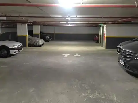 Cochera en venta - 12Mts2 - Abasto