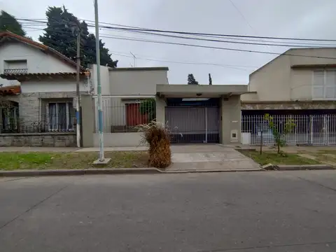 Casa en Venta en Berisso [Cod: 161-13660]