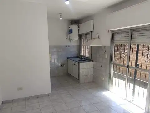 Avenida José Altube 1000