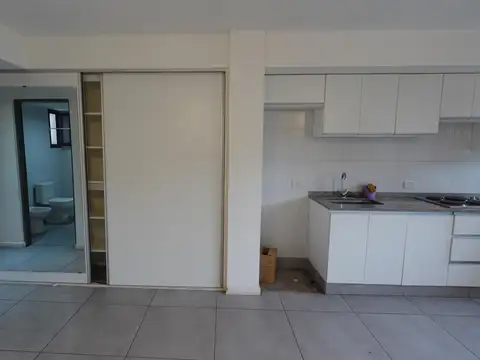 Departamento en Venta en Refinerías, USD 45.000