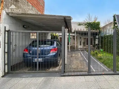 CASA EN VENTA  CALLE 13 ENTRE 164 Y 165 BERISSO, PDO. DE BERISSO,BUENOS AIRES
