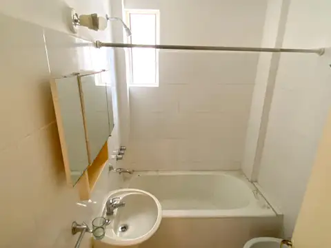 Don Bosco 3700, Piso PB