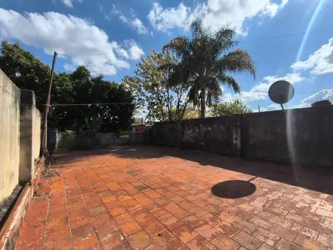 VENTA CASA MULTIFAMILIAR A REFACCIONAR LOTE PROPIO 6 AMBIENTES SOLDATI POMPEYA PERMUTA