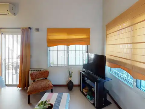 Casa 3 ambientes con 2 baños