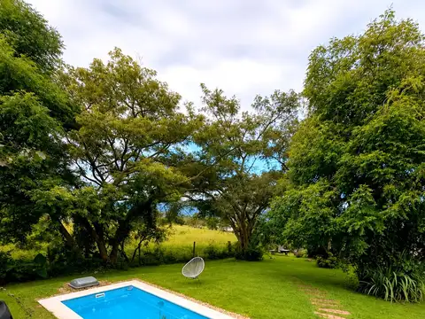 Casa en Venta con 2 cocheras