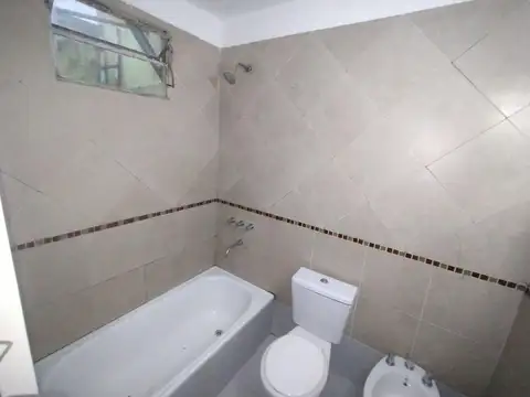 Depto Tipo Casa 3 ambientes con 1 baño