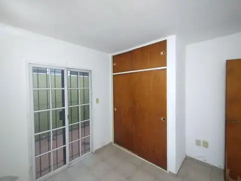 Depto Tipo Casa en Alquiler de 2 dormitorios
