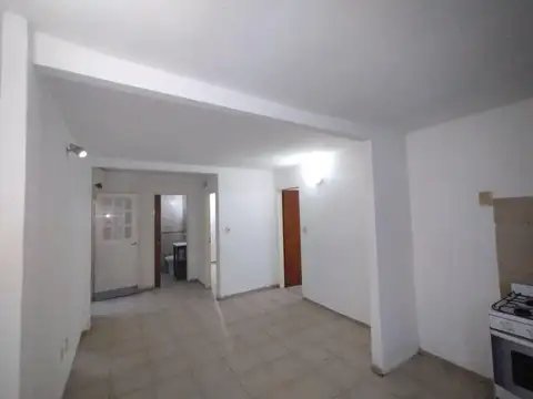 Depto Tipo Casa en Alquiler de 3 ambientes