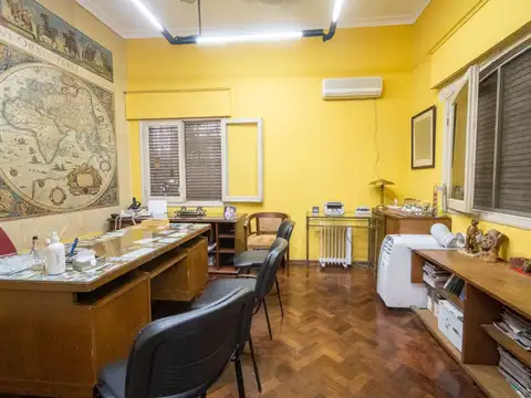 Casa 16 ambientes con 7 baños