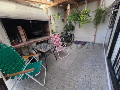 PH DE 4 AMBIENTES CON PATIO, BALCÓN Y QUINCHO, Loma hermosa