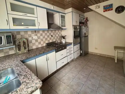 Depto Tipo Casa en Venta en Isidro Casanova, USD 65.000