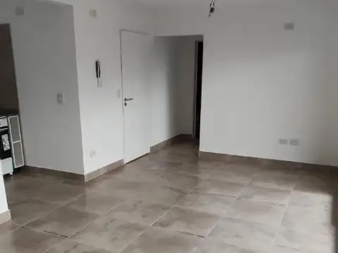 Av F Varela 3900, Piso 1°