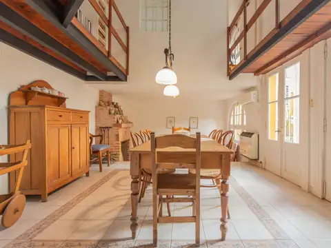 Depto Tipo Casa en Venta de 5 ambientes