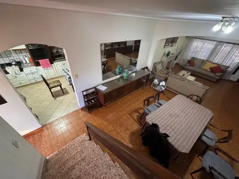 Depto Tipo Casa en Venta de 4 dormitorios