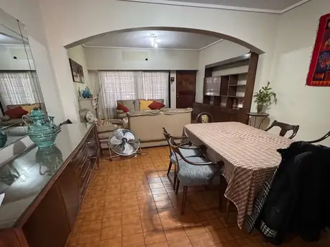Depto Tipo Casa en Venta con 1 cocheras