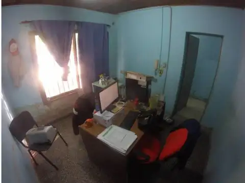 Vendo propiedad céntrica en Rincón de los Sauces.