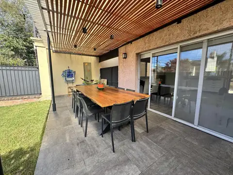 Casa en Venta en Countries y Barrios Cerrados en San Isidro, USD 300.000
