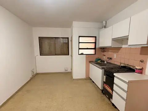 Gral Bme Mitre (A) 1400, Piso 1