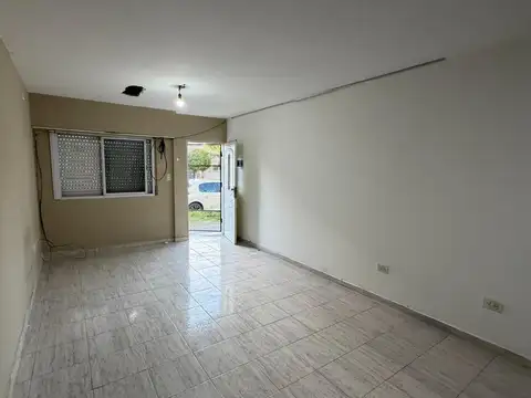 Depto Tipo Casa en Venta de 2 ambientes