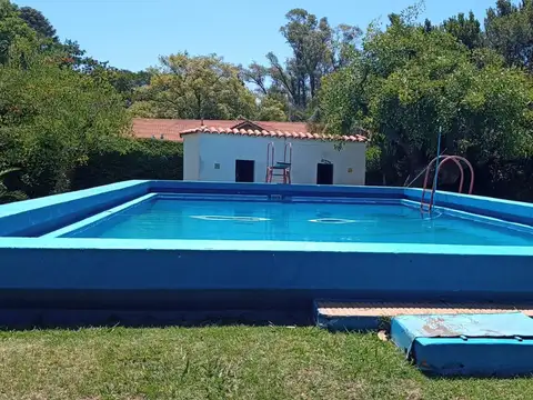 Quinta en Venta con 8 cocheras