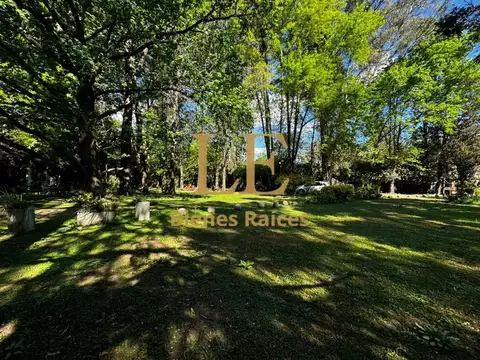 Venta de Casa Quinta en Loma Verde