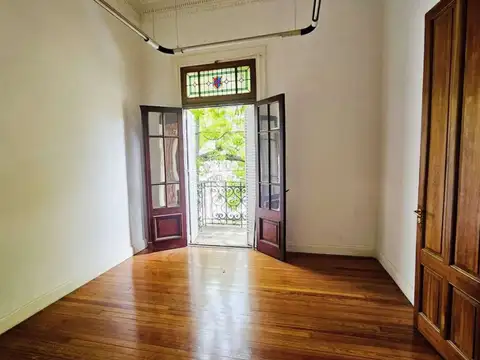 Depto Tipo Casa en Venta 85 años