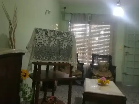 Casa en venta con importante lote