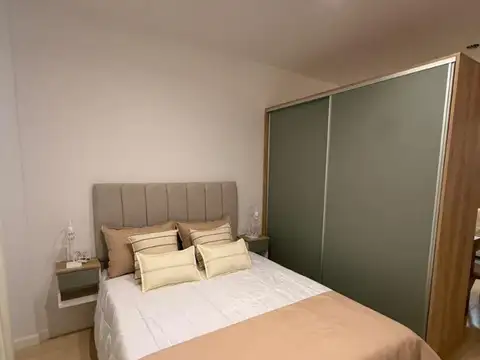 Hermoso departamento reciclado a nuevo y equipado.