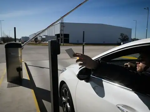 Terreno en venta de 4.477m2 dentro del Polo industrial Spegazzini para edificar 3000m2. OPORTUNIDAD