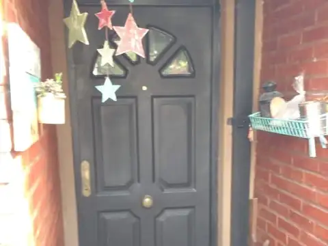 Depto Tipo Casa 4 ambientes con 1 baño