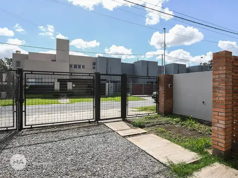 Depto Tipo Casa en Venta en Fisherton, USD 120.000