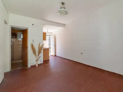 Depto Tipo Casa en Venta de 2 ambientes