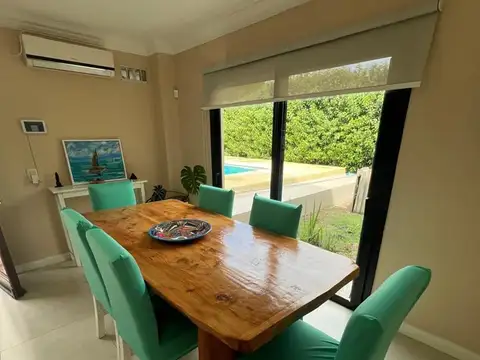 Casa Chalet  en Venta en Altos de Manzanares, Pilar, G.B.A. Zona Norte