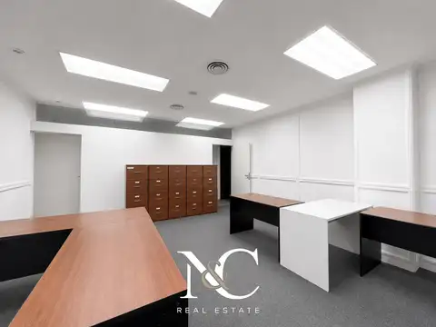 Oficina en Venta en Tribunales, USD 240.000