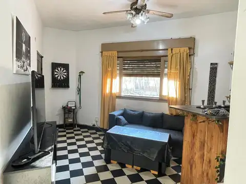 CASA 3 AMB CON TALLER BANFIELD APTO CREDITO